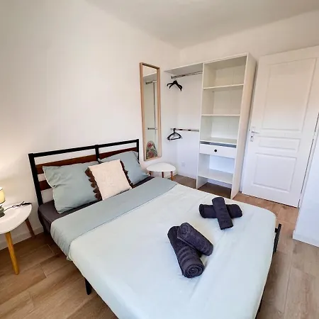 Cosy Et Calme Pres De La Gare דירה *