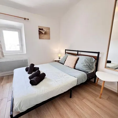 Cosy Et Calme Pres De La Gare דירה *